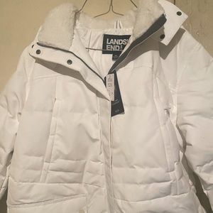 Women white Lands End hyper dry full length down coat size 2x.